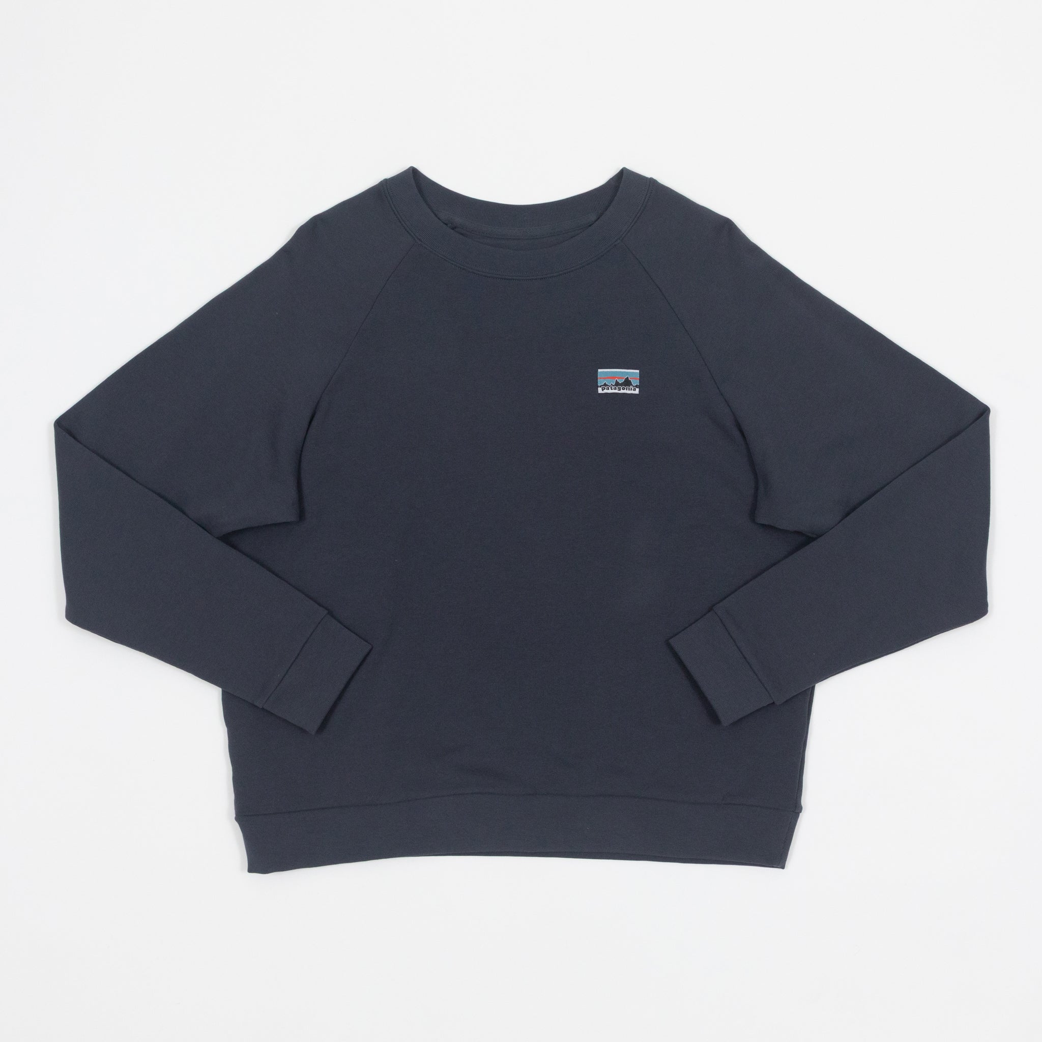 Womens PATAGONIA Regenerative Essential Sweatshirt in NAVY