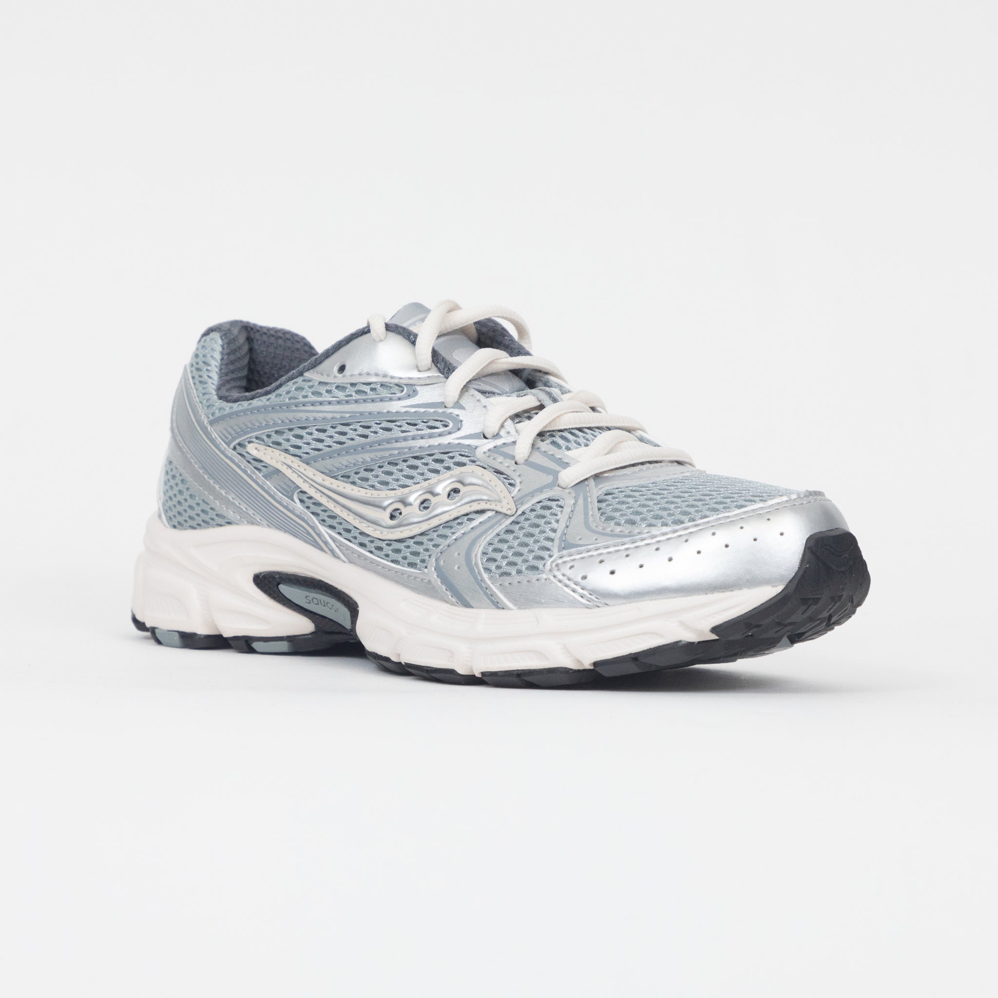 Womens SAUCONY Ride Millennium Trainers in SILVER