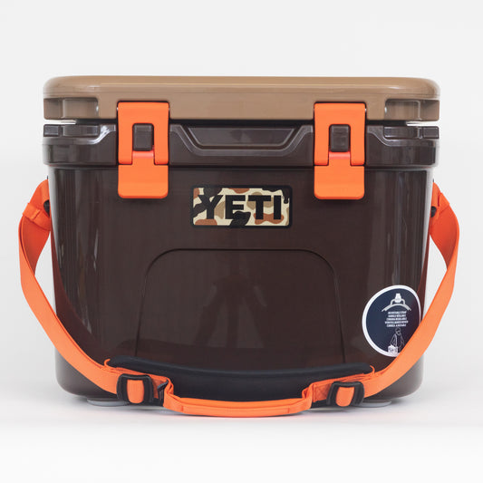 YETI Roadie 15 Cool Box in WETLANDS CAMO