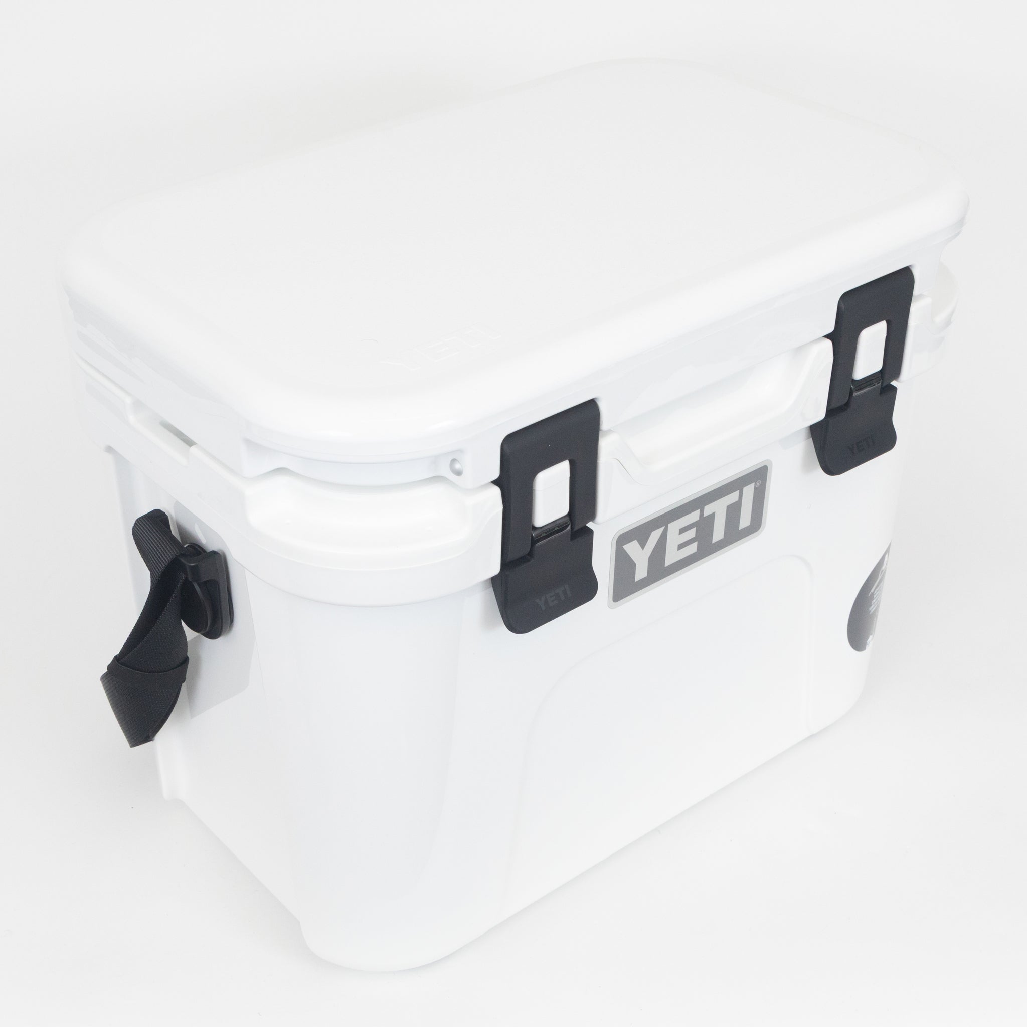 YETI Roadie® 15 Cool Box in White