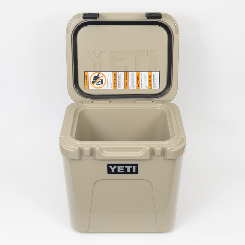 YETI Roadie® 24 Cool Box in Tan