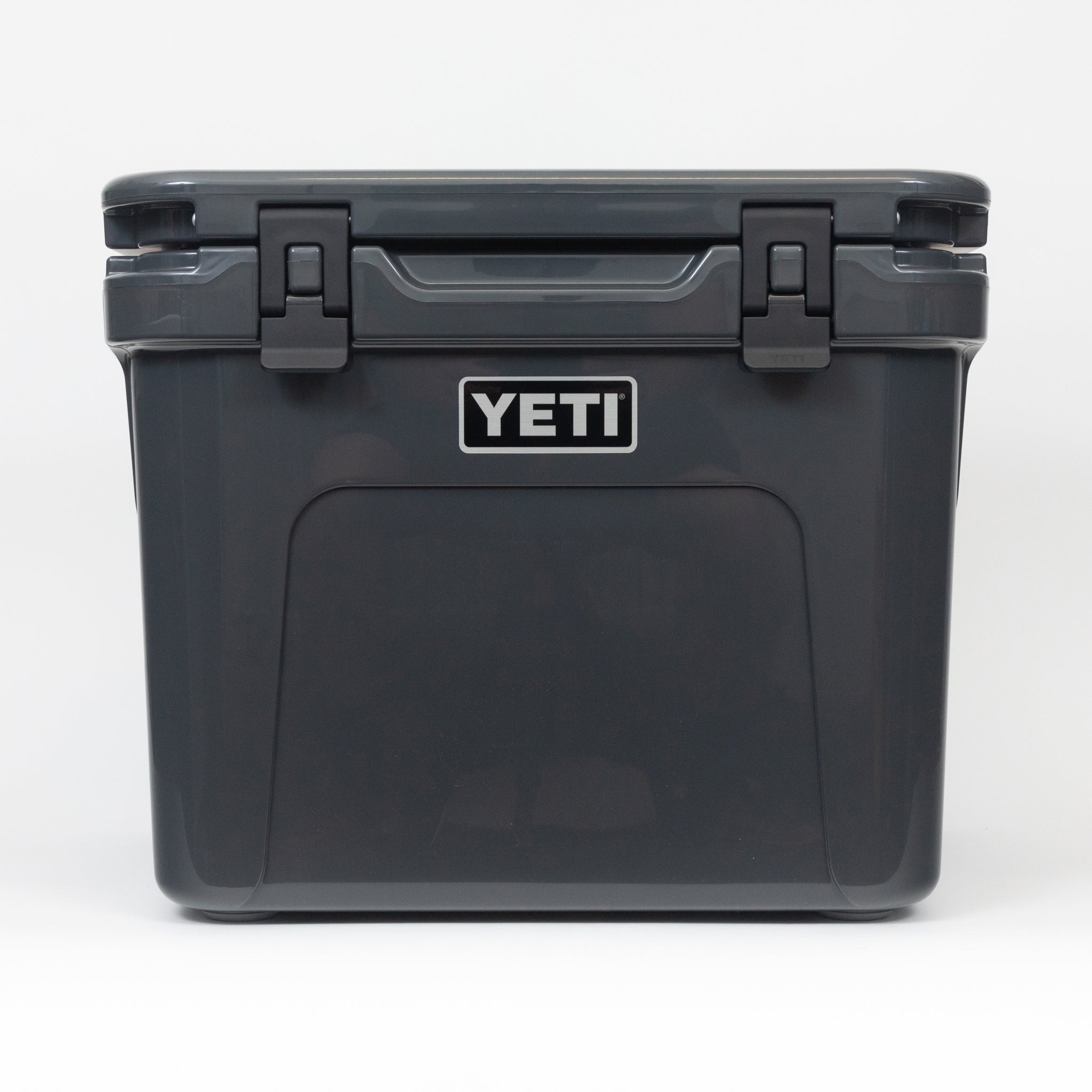 YETI Roadie® 32 Wheeled Cool Box in Charcoal