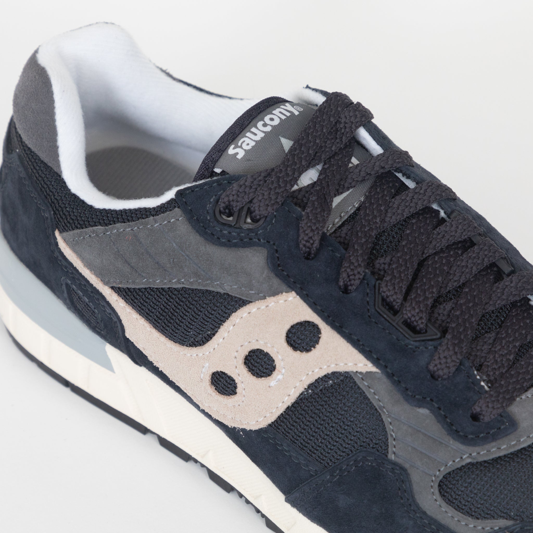 SAUCONY Shadow 5000 Trainers in NAVY & GREY
