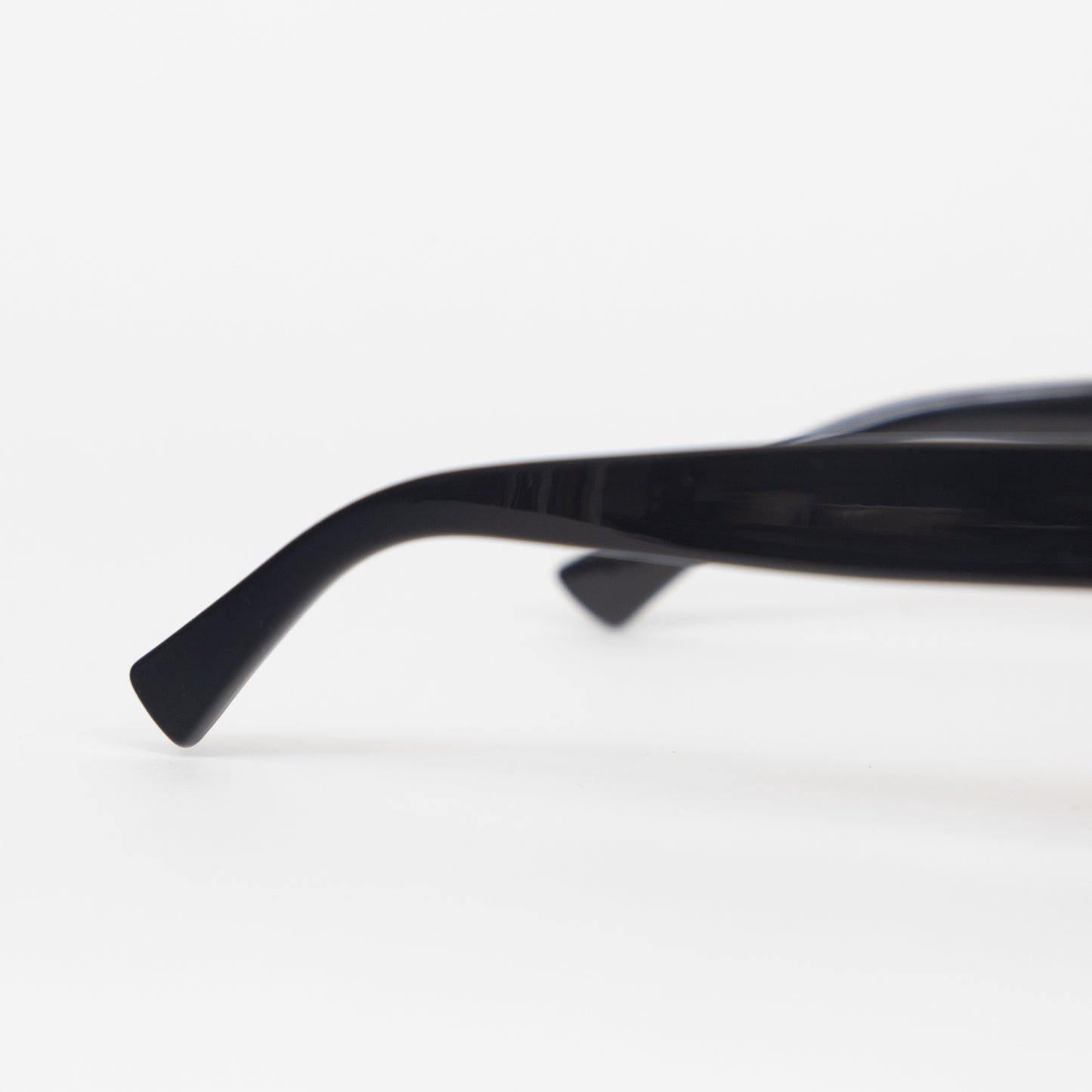 MELLER Shipo Aviator Style Sunglasses in BLACK ORANGE