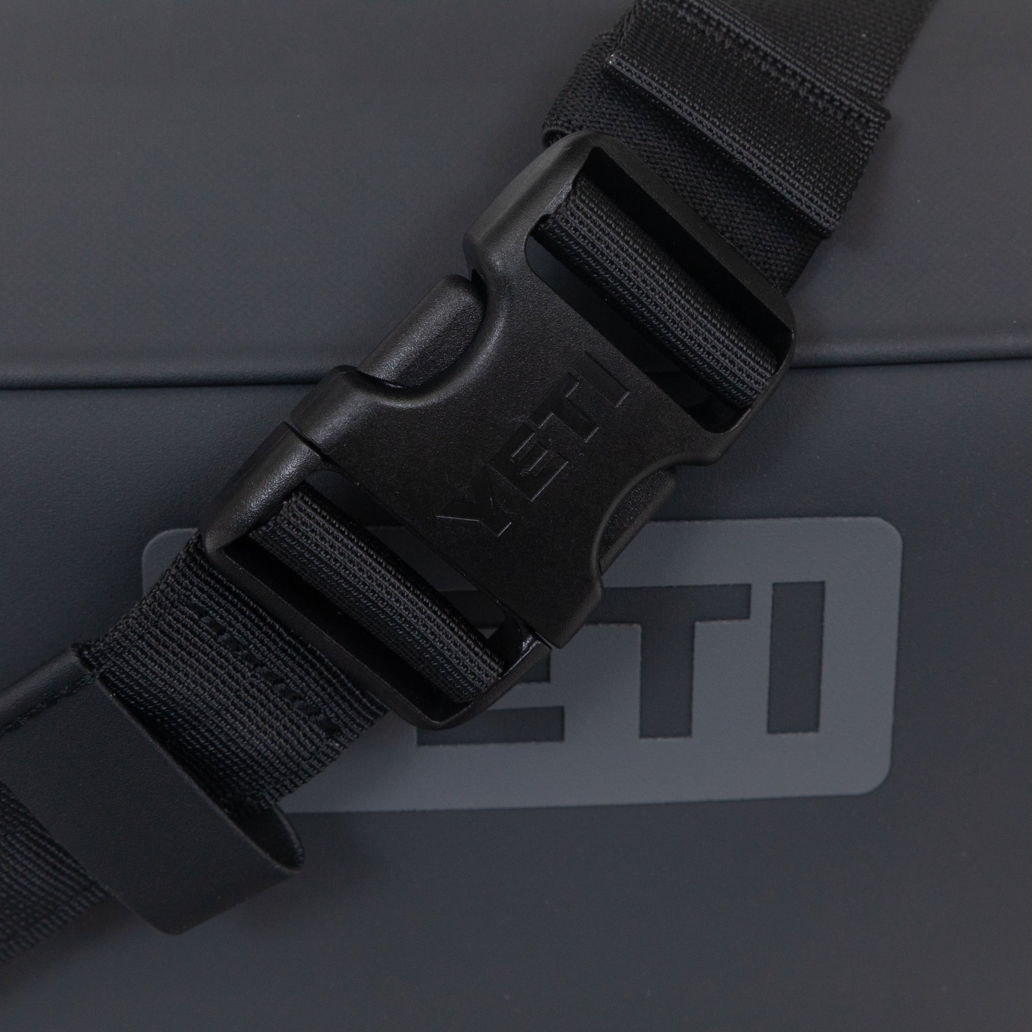 YETI SideClick™ Strap in Black