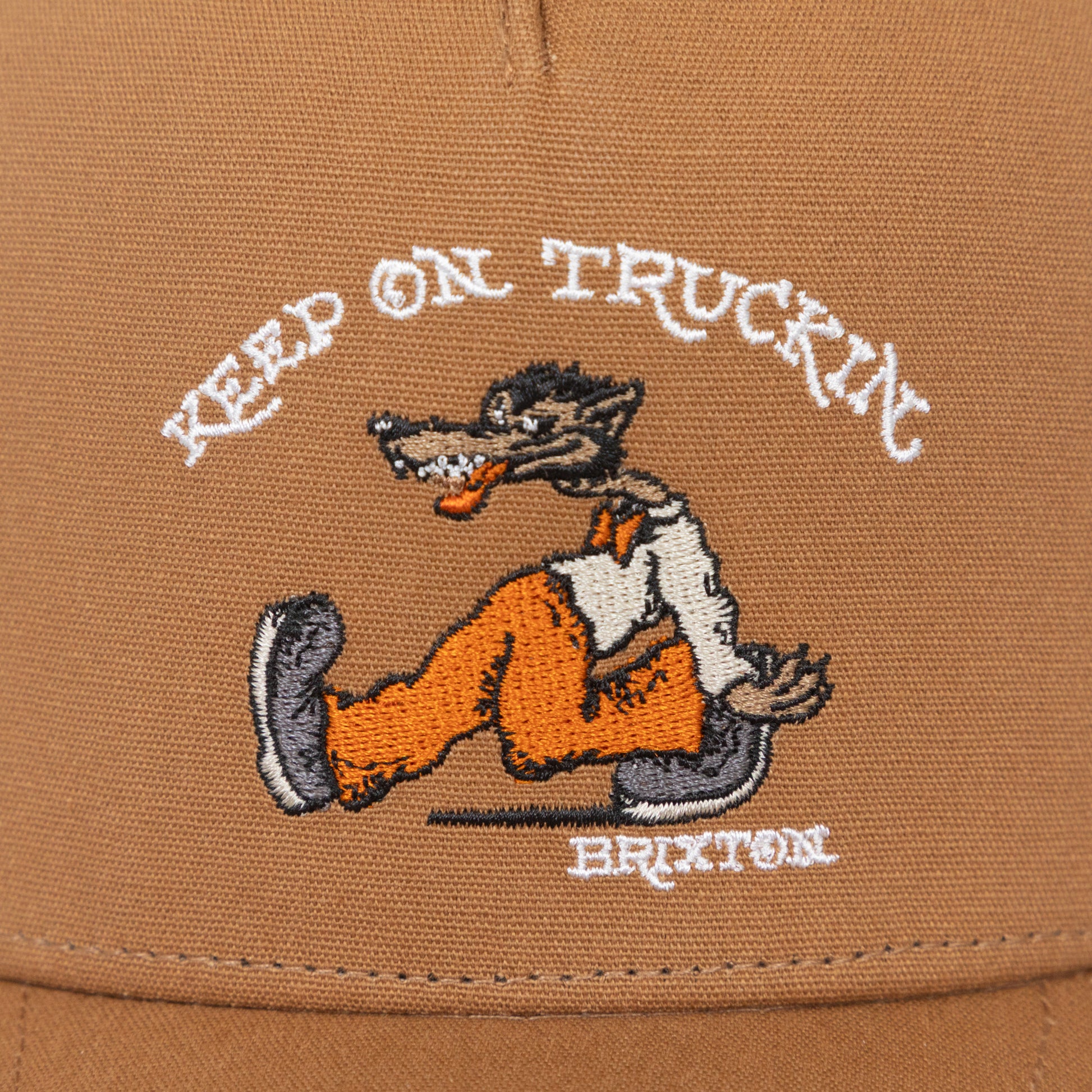 brixton cap embroidered logo cose up