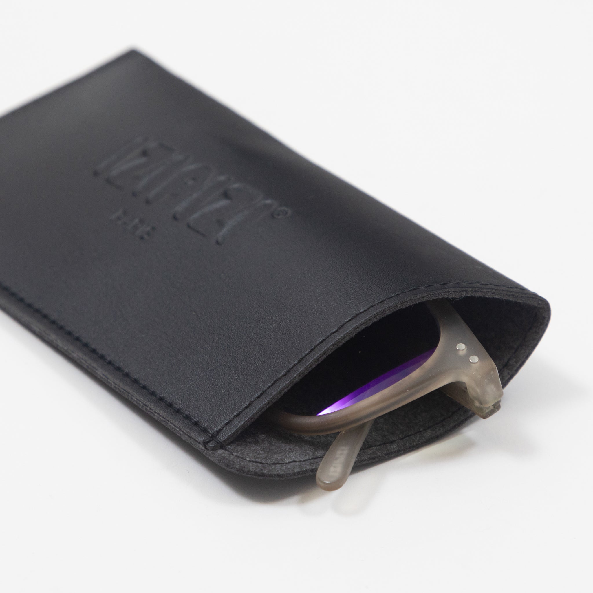 IZIPIZI Sunglasses Pouch in BLACK