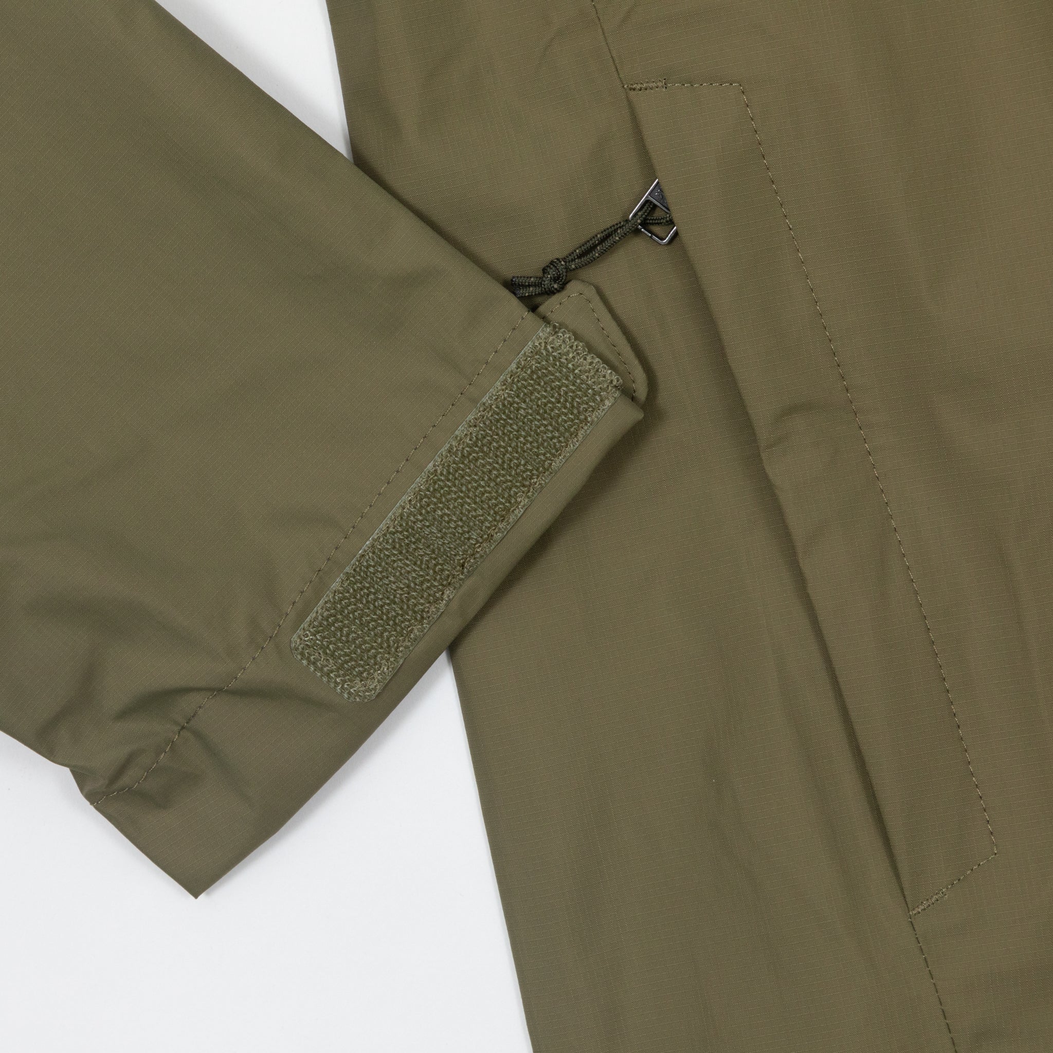 PATAGONIA Torrentshell 3L Rain Jacket in GREEN