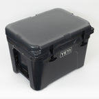 YETI Tundra® 35 Cool Box in Charcoal