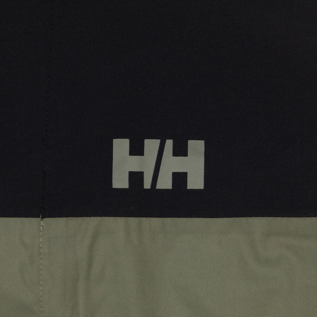 HELLY HANSEN Vancouver Rain Jacket in GREEN