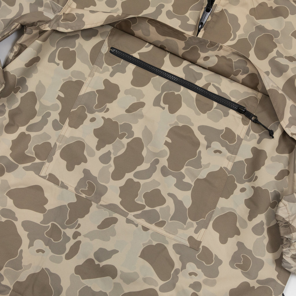 CARHARTT WIP Windbreaker Pullover in CAMO