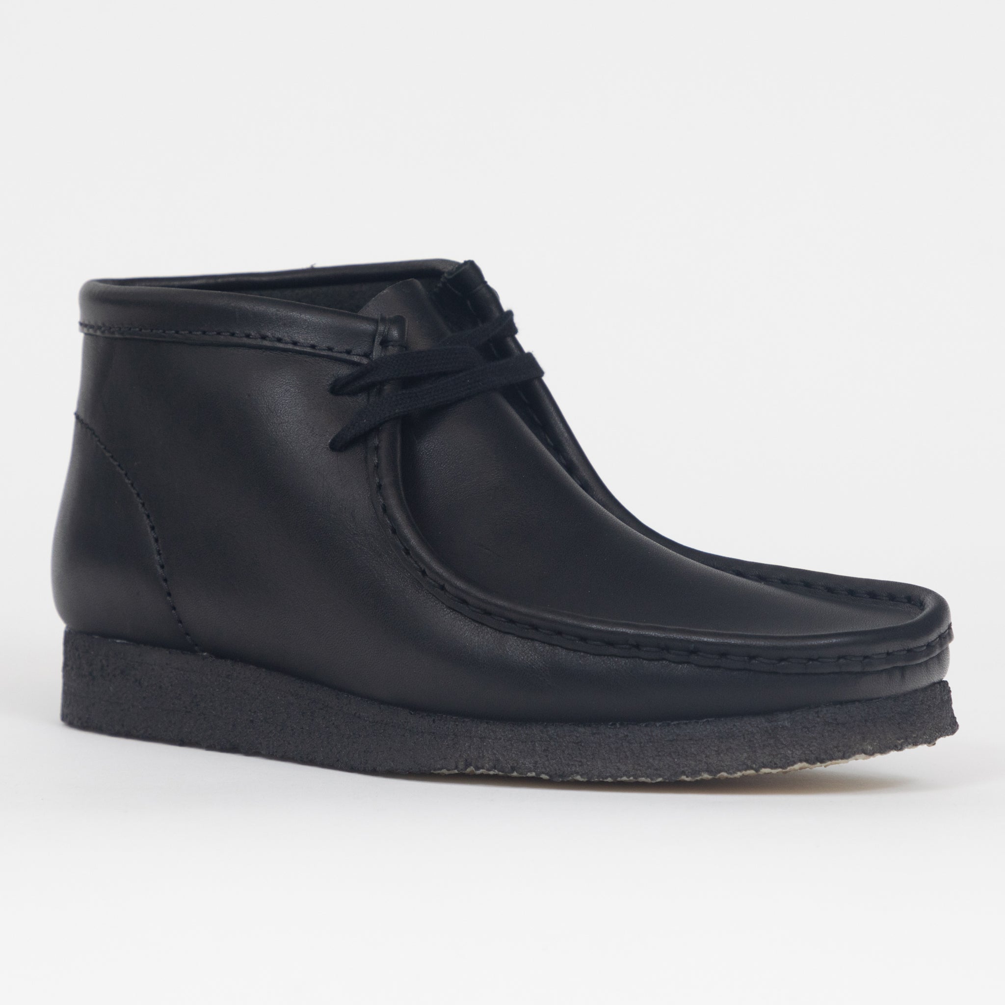CLARKS ORIGINALS Wallabee Boots in BLACK LEATHER