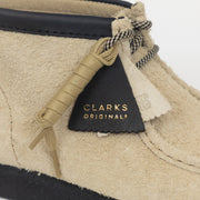 CLARKS ORIGINALS Wallabee Boots in MAPLE & BLACK