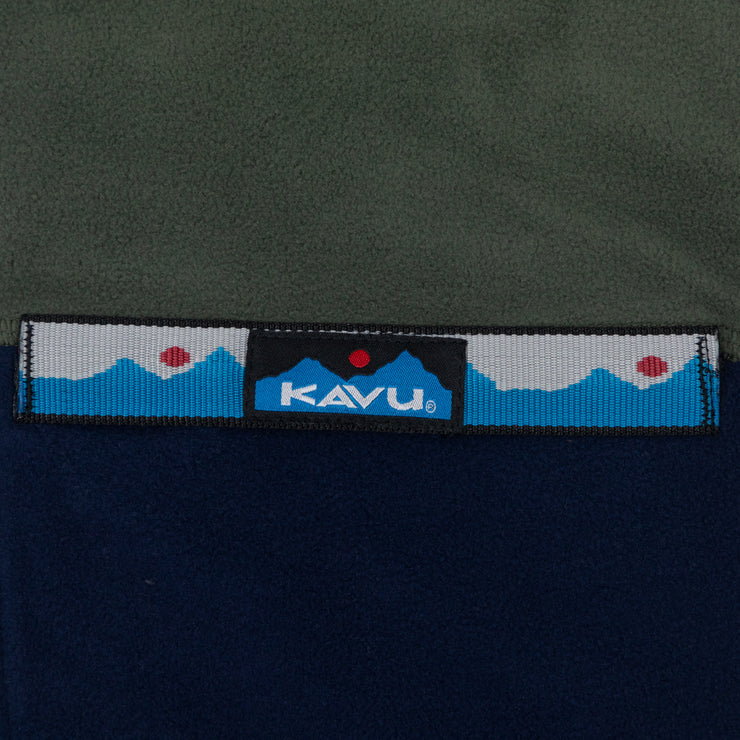 KAVU Winter Throwshirt Fleece Pullover in BLUE, GREEN & GREY