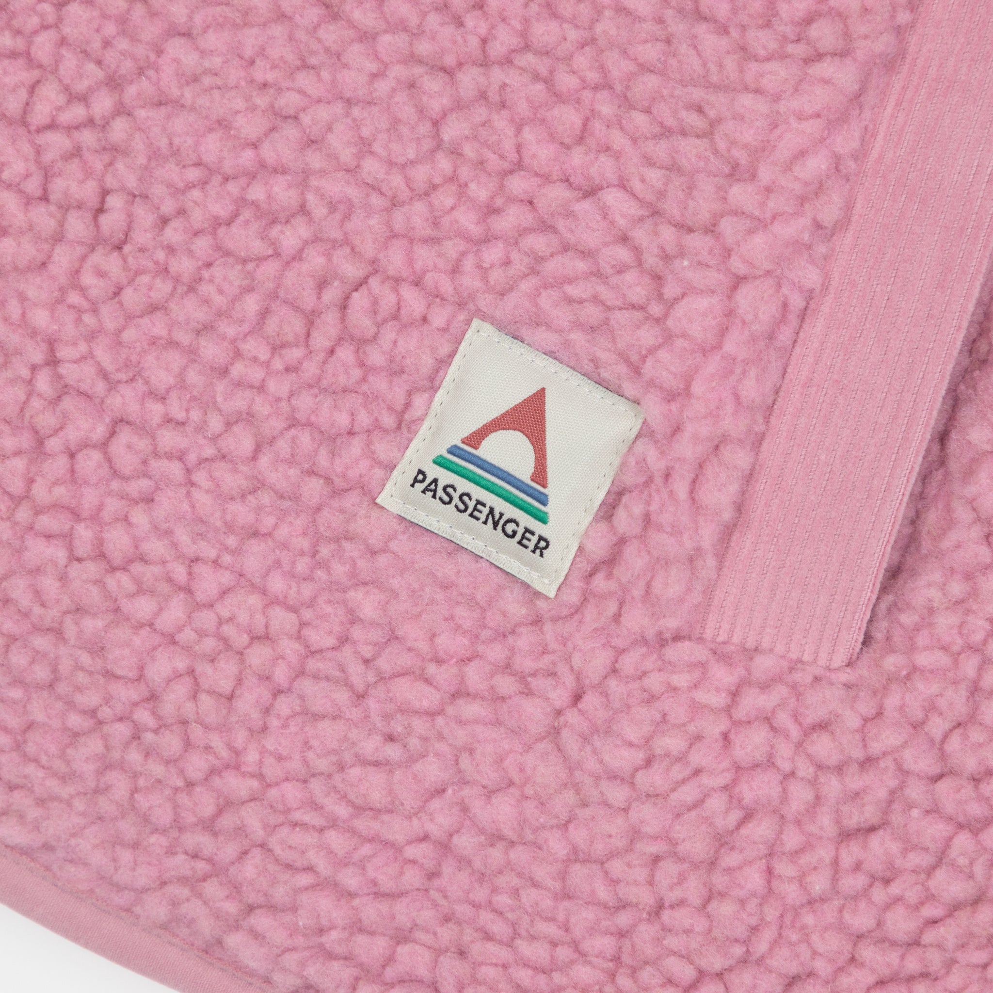 Women's PASSENGER Tawny Collarless Deep-Pile Sherpa Gilet in Pink Haze