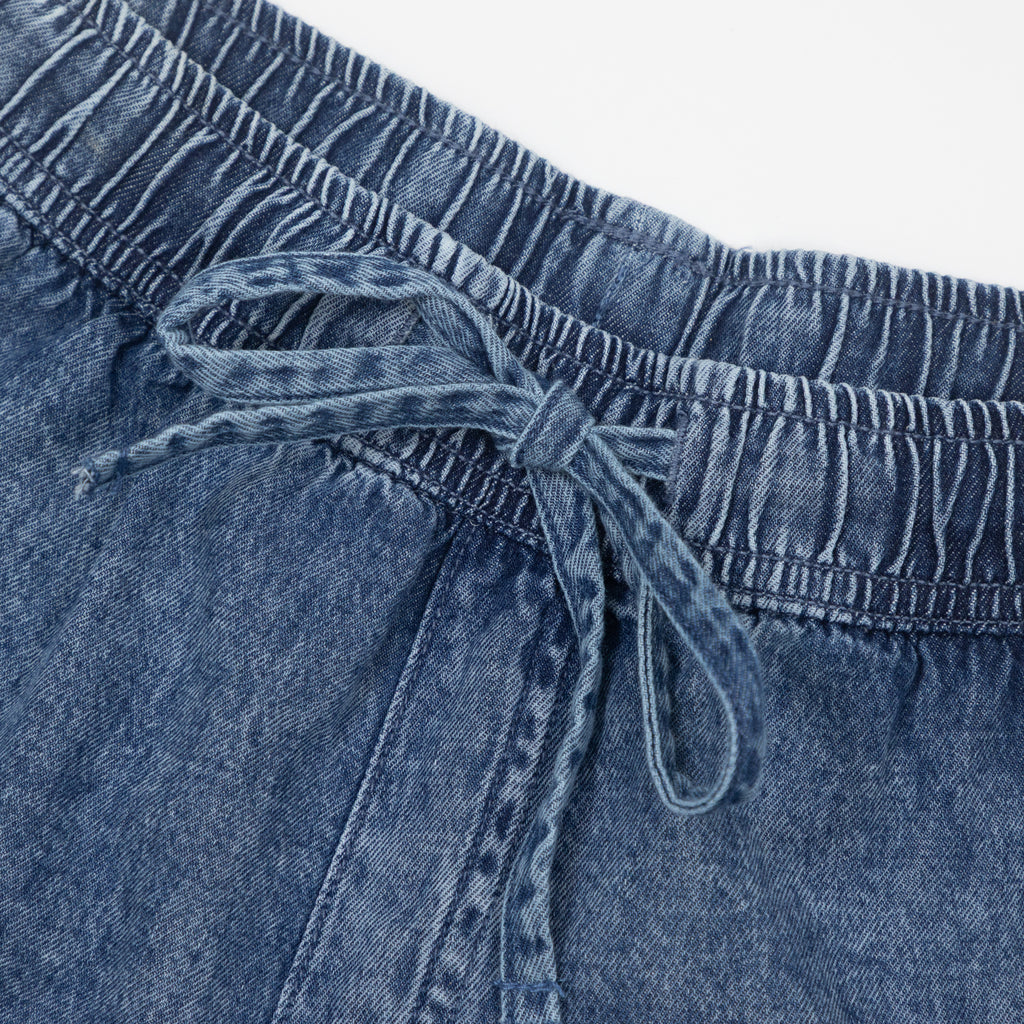 Womens NOISY MAY Enza Elasticated Shorts in BLUE DENIM