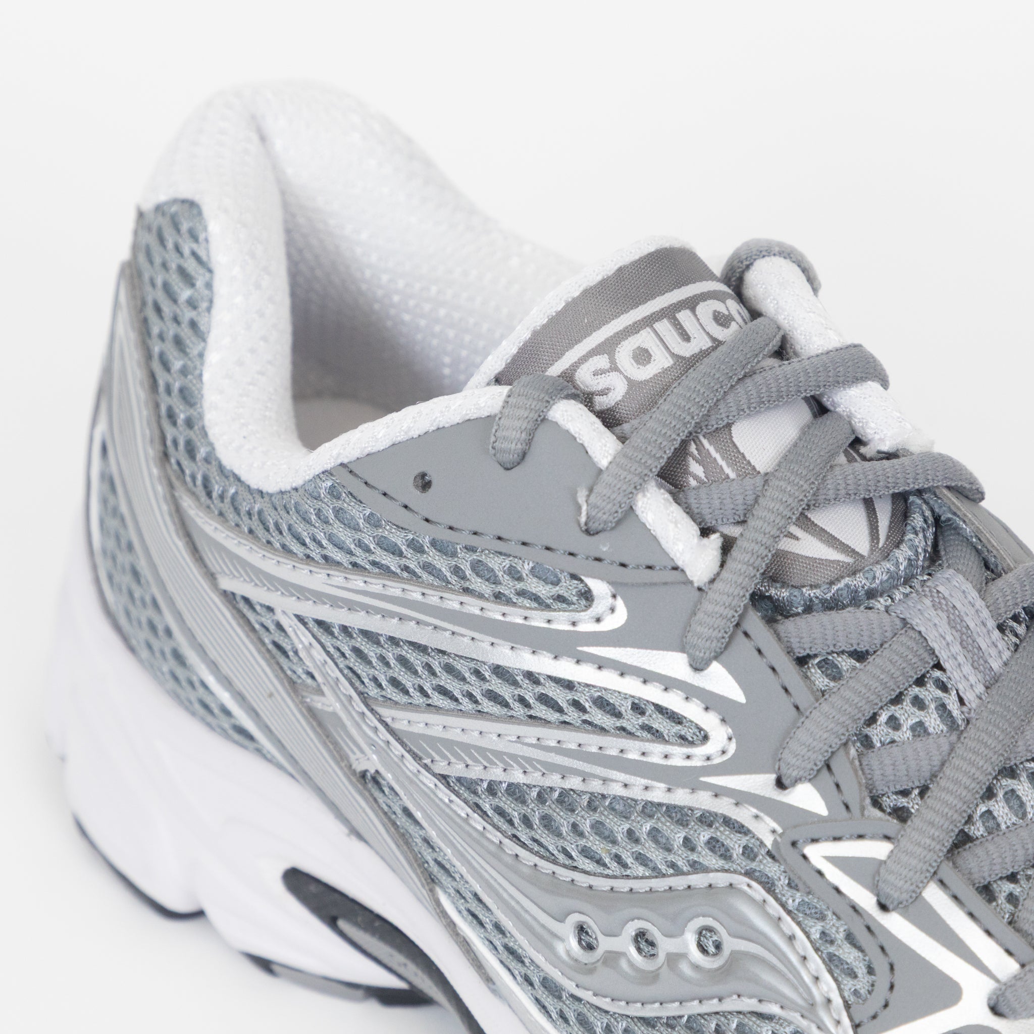 Womens SAUCONY Ride Millennium Trainers in GREY/SILVER