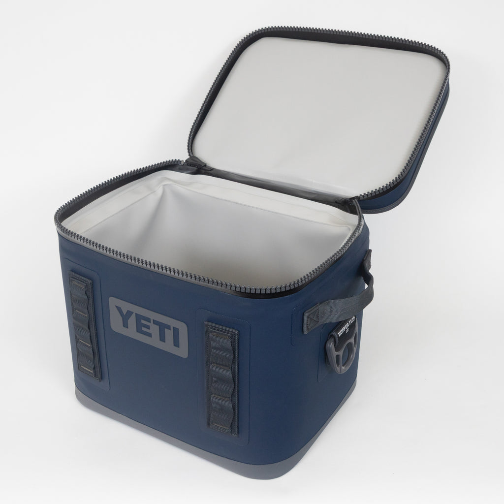 YETI Hopper Flip® 12 Cool Bag in Navy