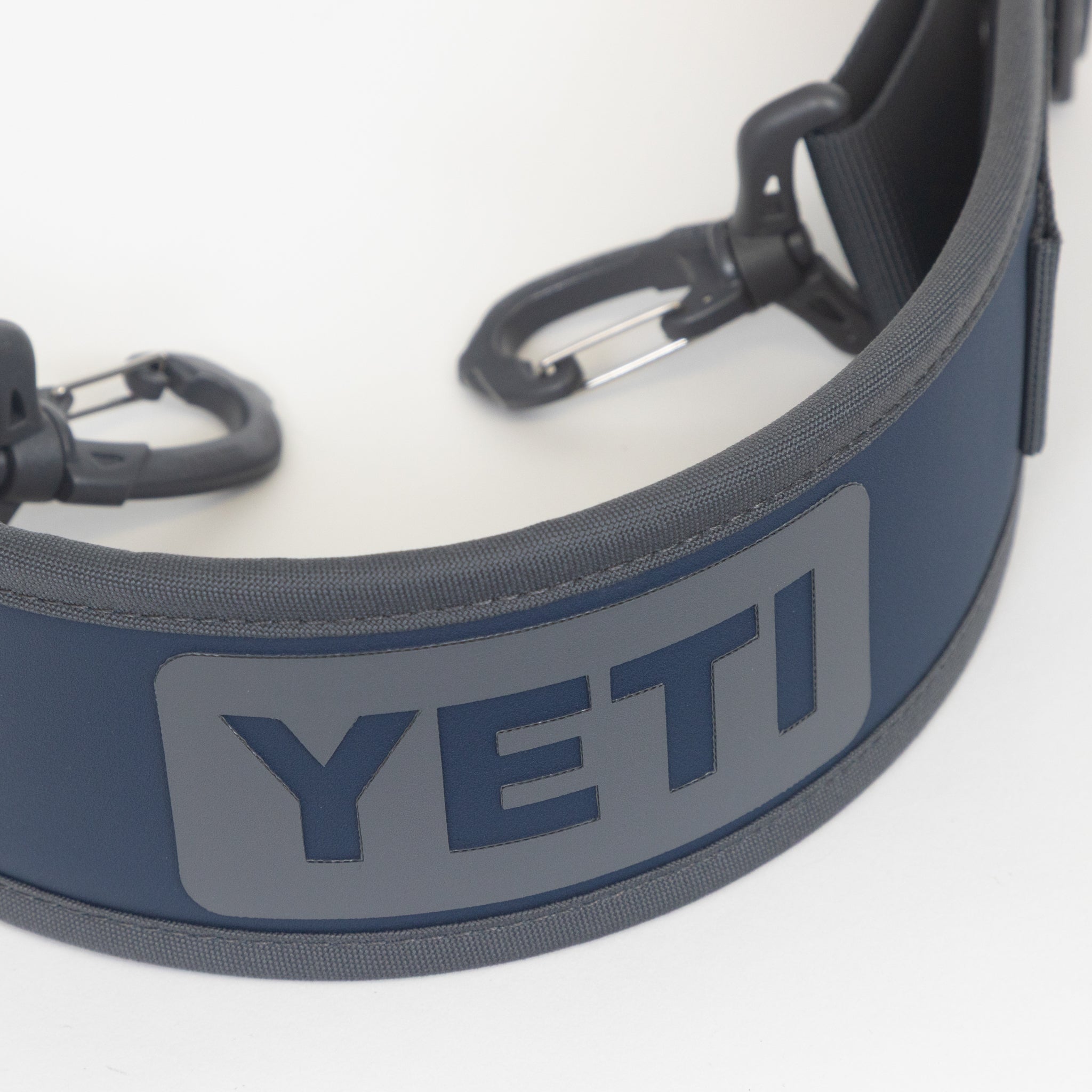 YETI Hopper Flip® 12 Cool Bag in Navy