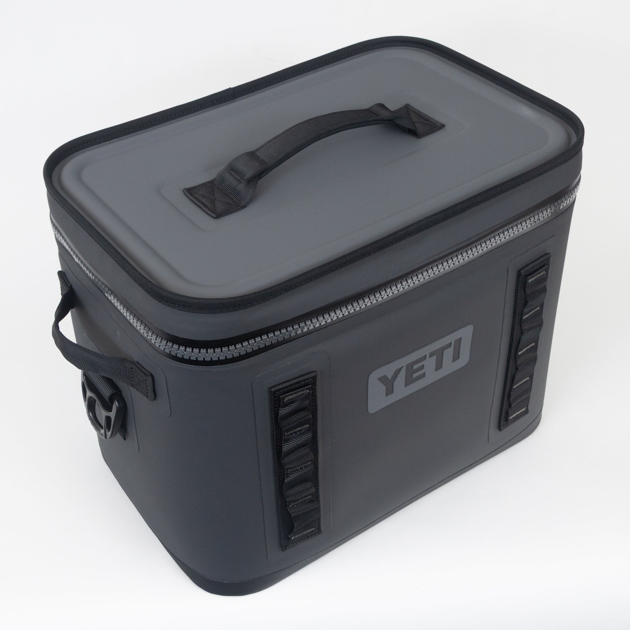 YETI Hopper Flip® 18 Cool Bag in Charcoal