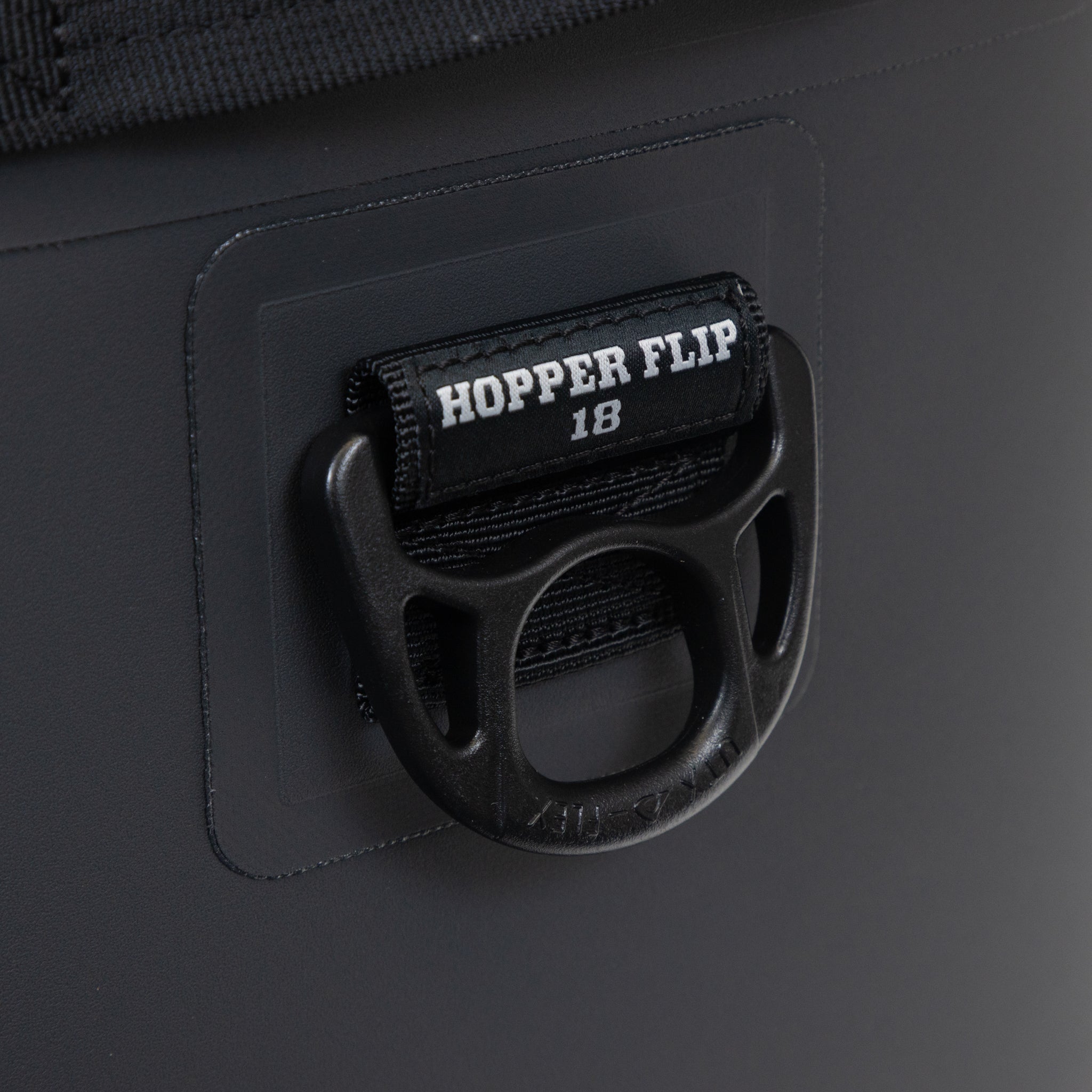 YETI Hopper Flip® 18 Cool Bag in Charcoal
