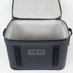 YETI Hopper Flip® 18 Cool Bag in Charcoal