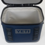 YETI Hopper Flip® 8 Cool Bag in Navy