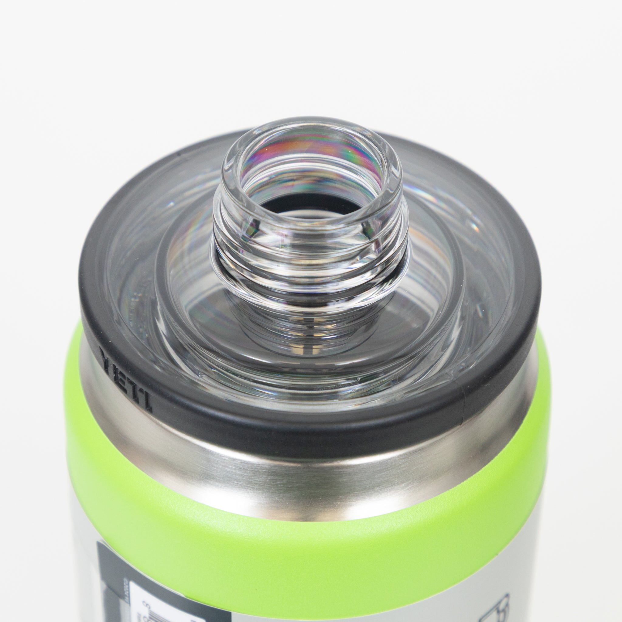 YETI Rambler® 26 oz (769 ml) Bottle With Chug Cap in Venom