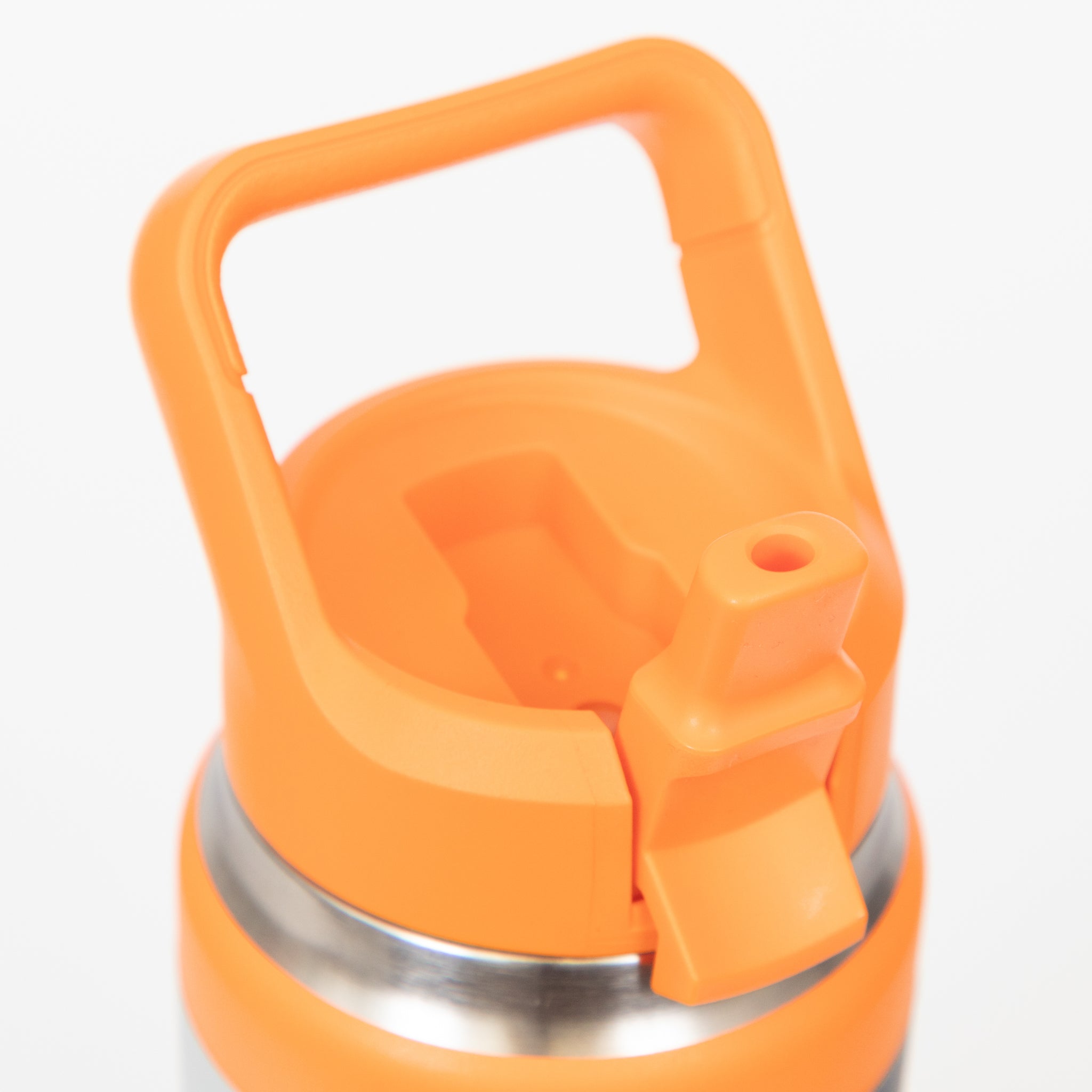 YETI Rambler® 26 oz (769 ml) Bottle With Straw Cap in King Crab Orange