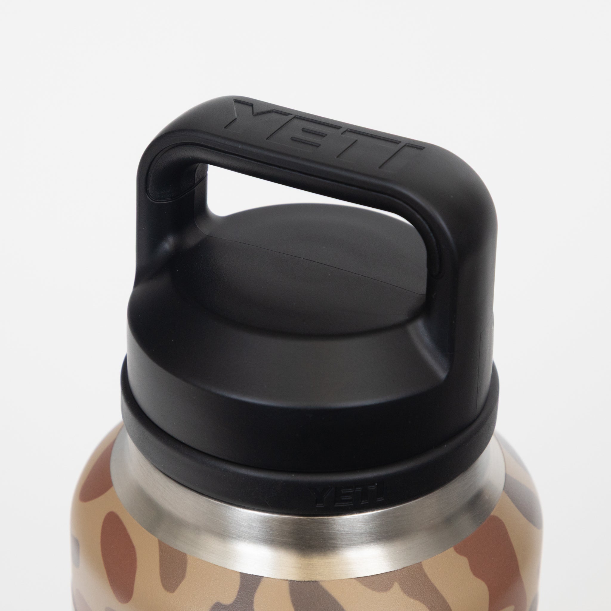 YETI Rambler® 46 oz (1.3 L) Bottle with Chug Cap in Wetland Camo