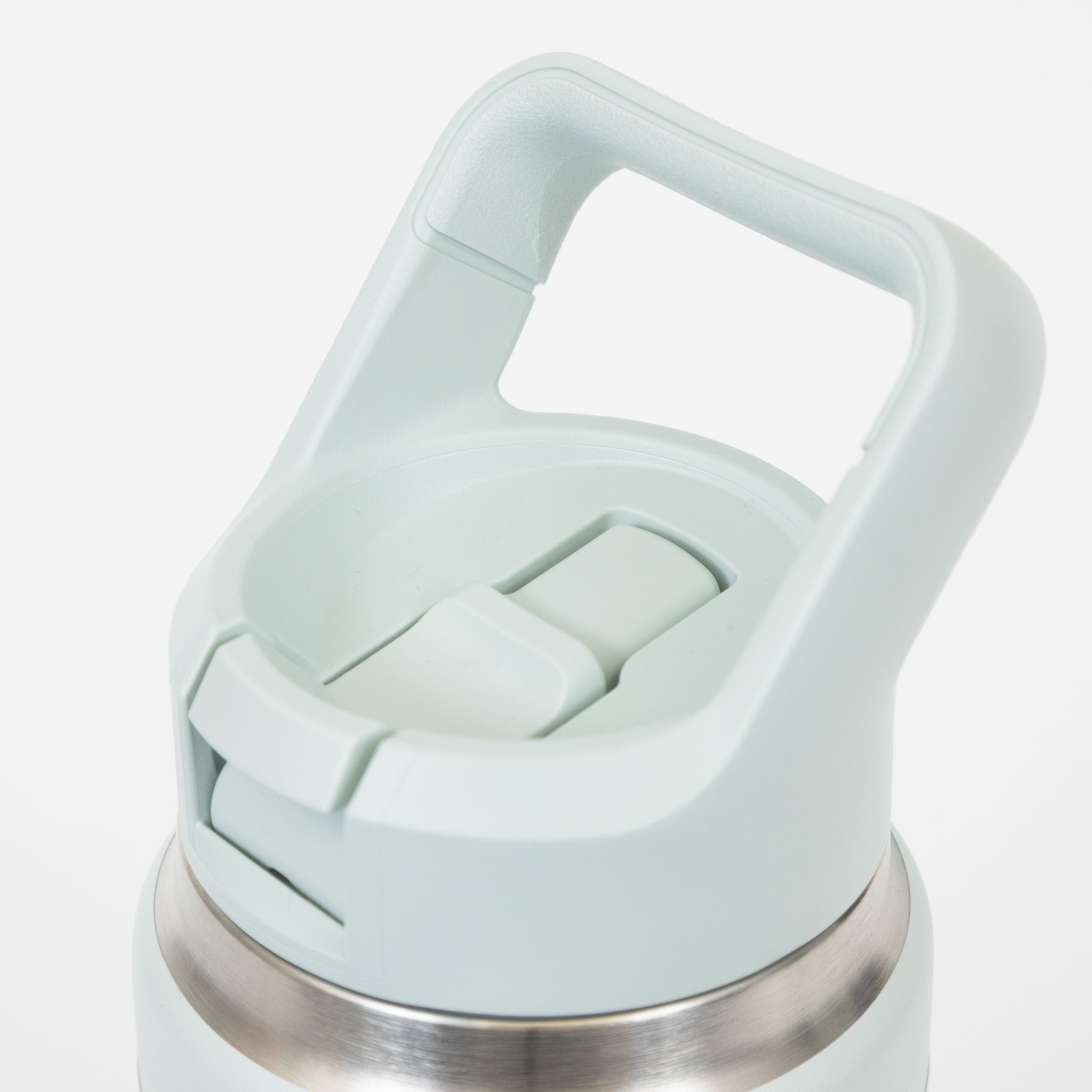 YETI Rambler® 26 oz (769 ml) Bottle With Straw Cap in Ridgeline