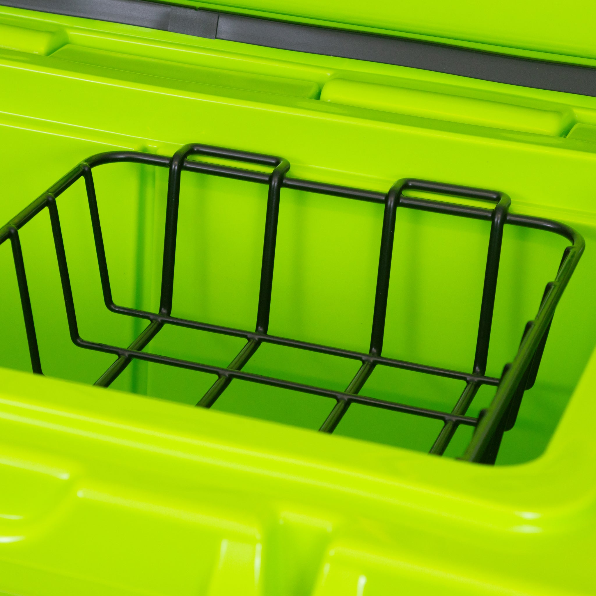 YETI Tundra® 45 Cool Box in Venom