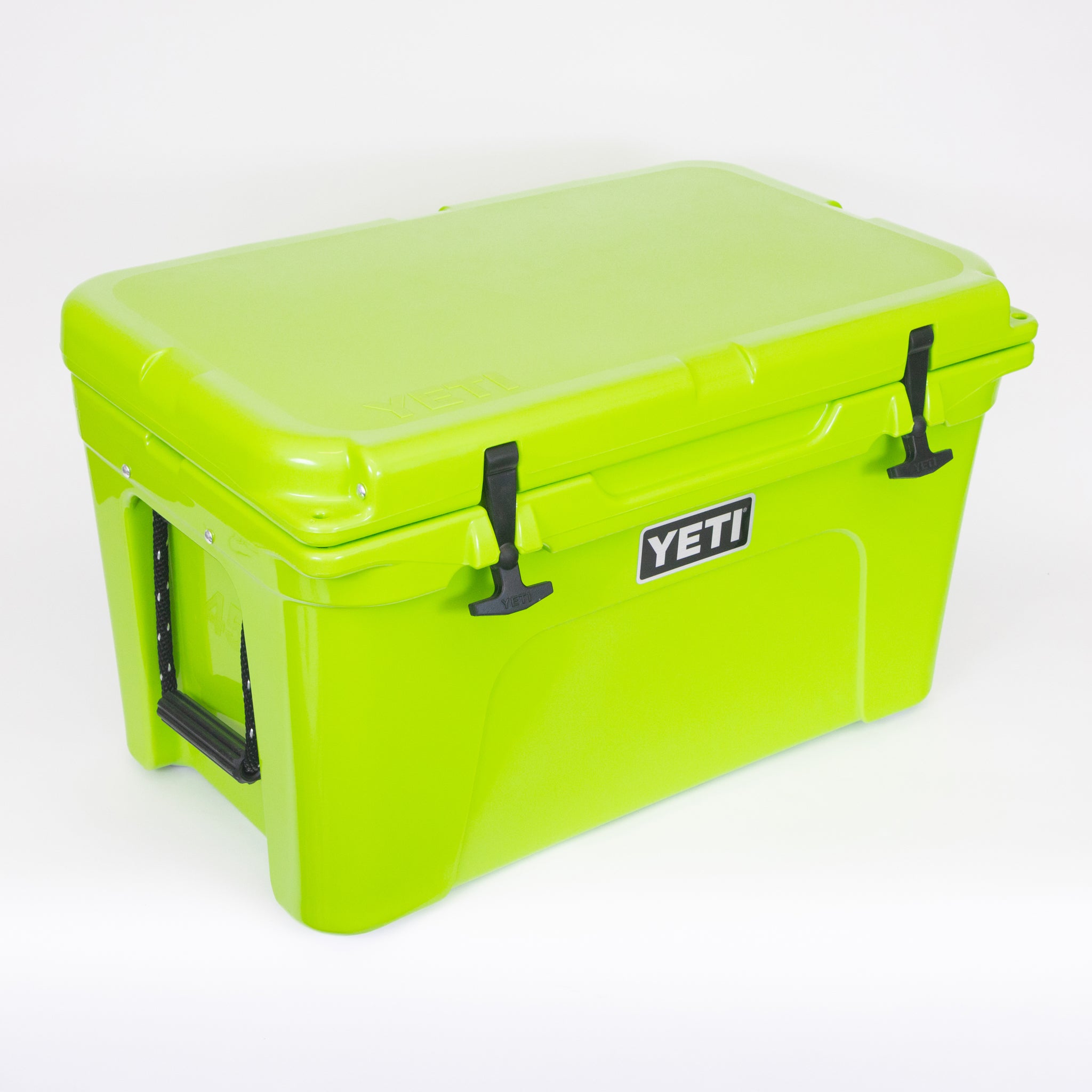 YETI Tundra® 45 Cool Box in Venom