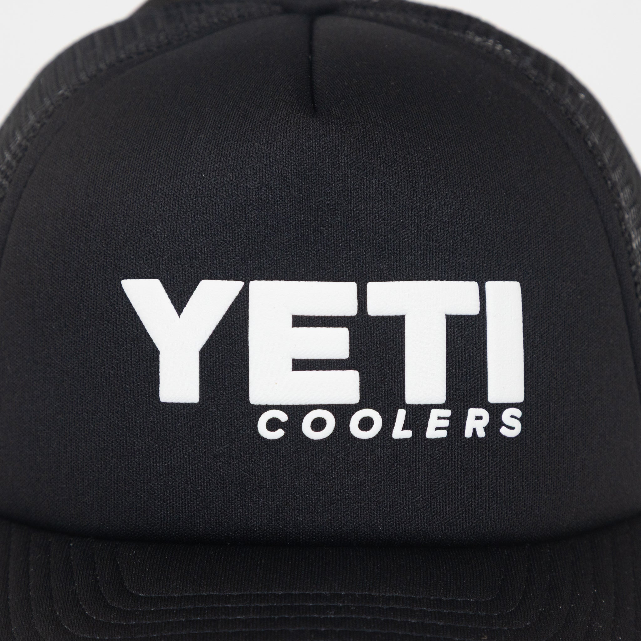 YETI Yeti Coolers Mid Pro Foam Trucker Hat in BLACK