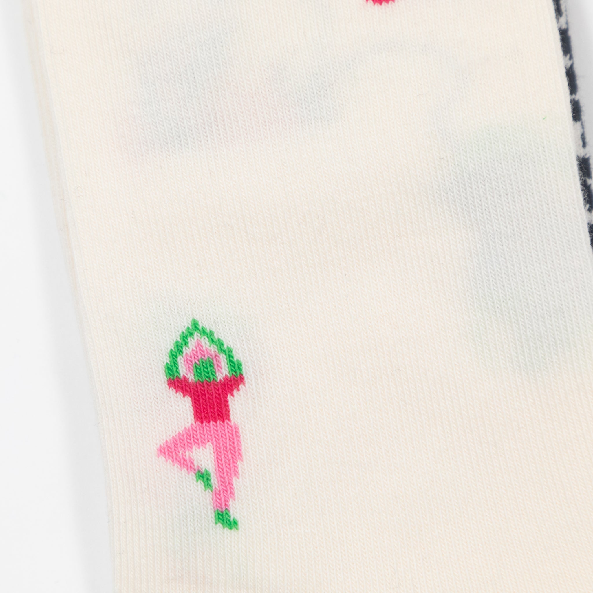 HAPPY SOCKS Yoga Socks in CREAM