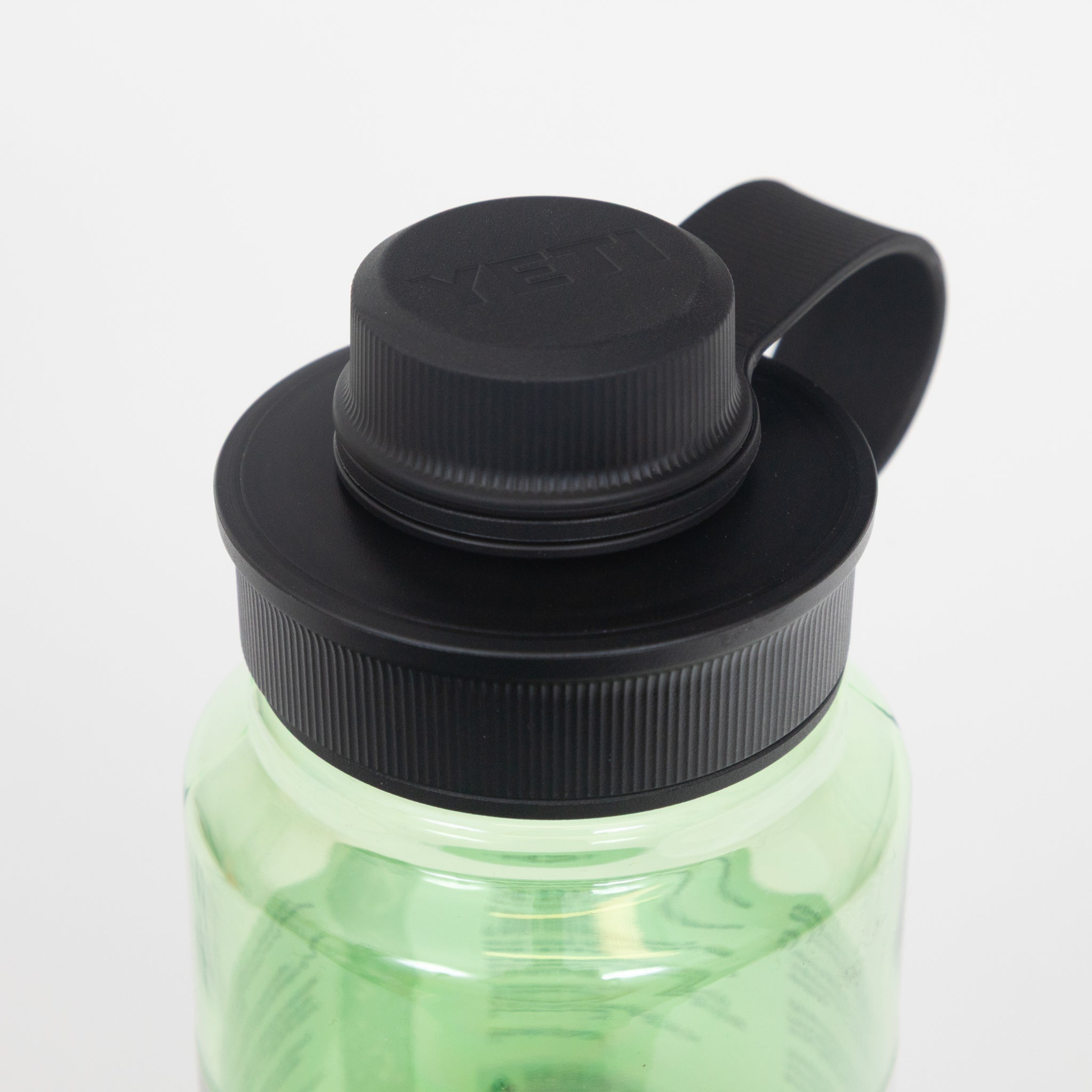 YETI Yonder™ 34 oz (1L) Water Bottle in Key Lime