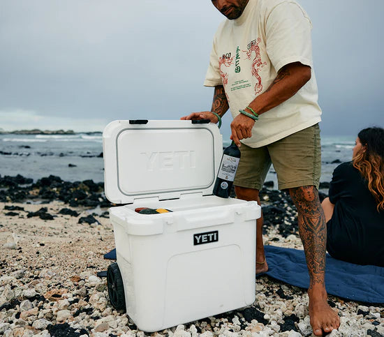 YETI Roadie® 32 Wheeled Cool Box in Charcoal