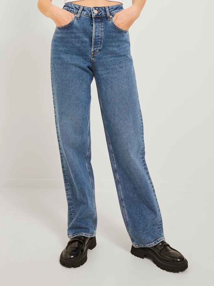 Womens JJXX Seville Loose Fit Jeans in MEDIUM DENIM BLUE