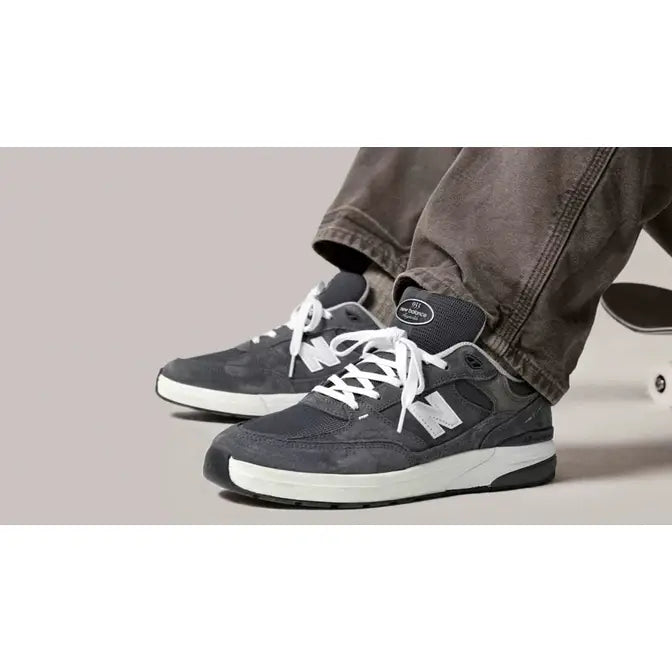 andrew reynolds 933 grey days trainers skate shoe