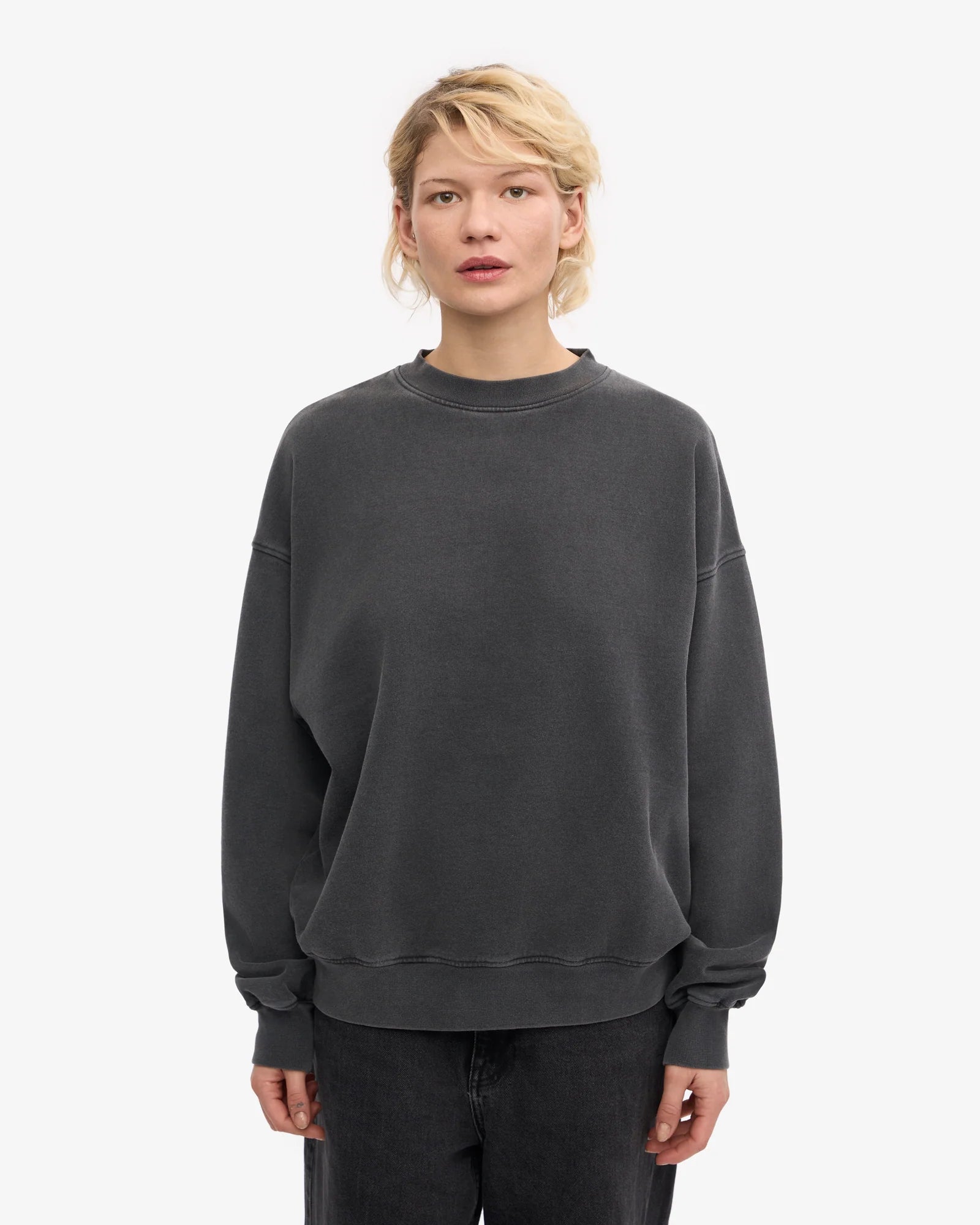 COLORFUL STANDARD Oversized Sweatshirt in FADED BLACK