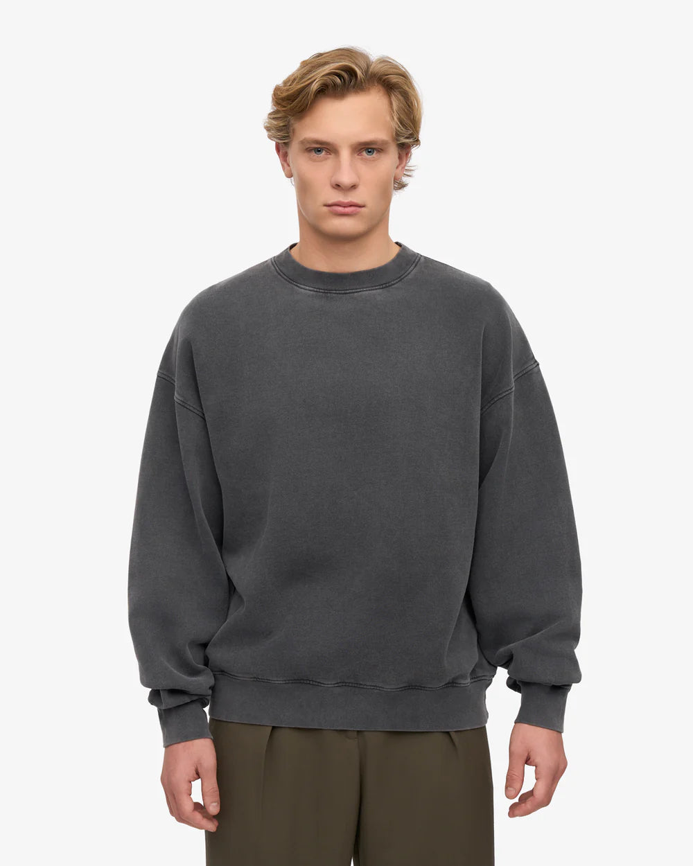 COLORFUL STANDARD Oversized Sweatshirt in FADED BLACK