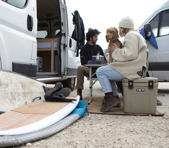 YETI Roadie® 24 Cool Box in Tan