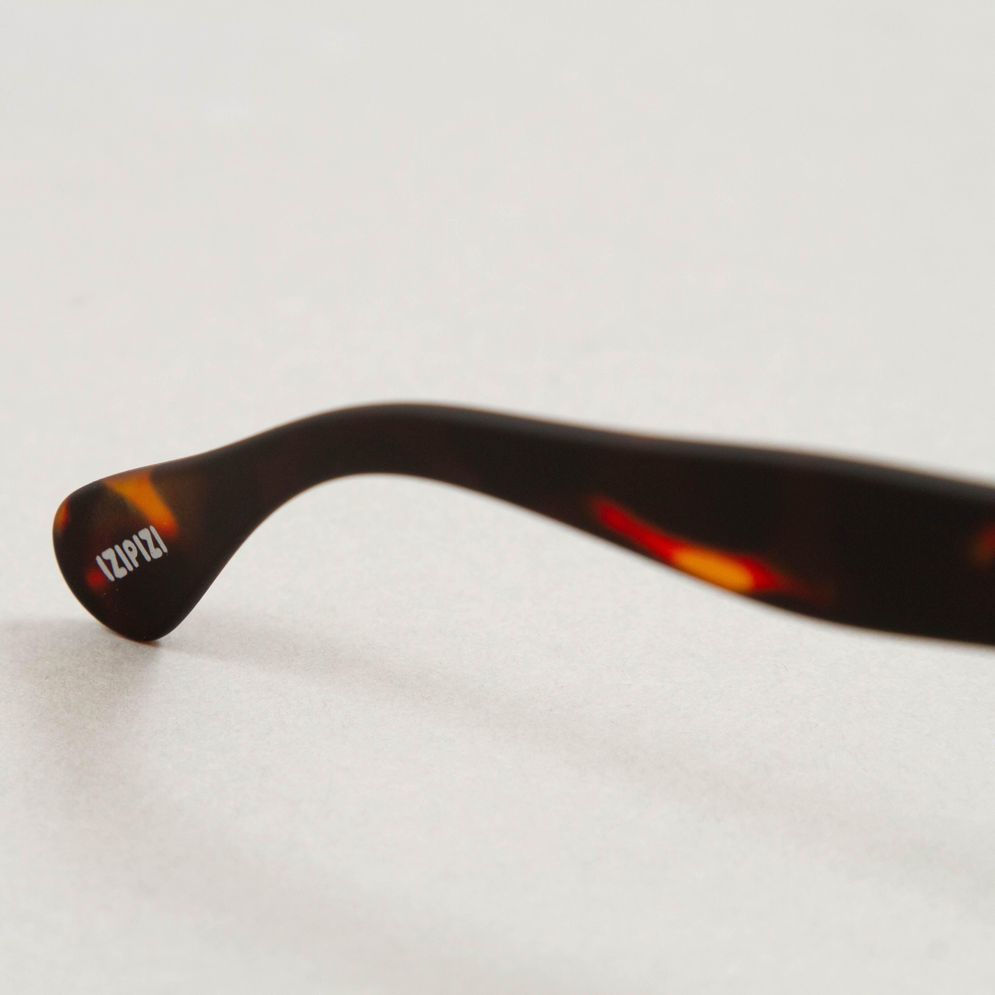 #C The Retro Sunglasses in TORTOISE GREENIZIPIZI - CACTWS