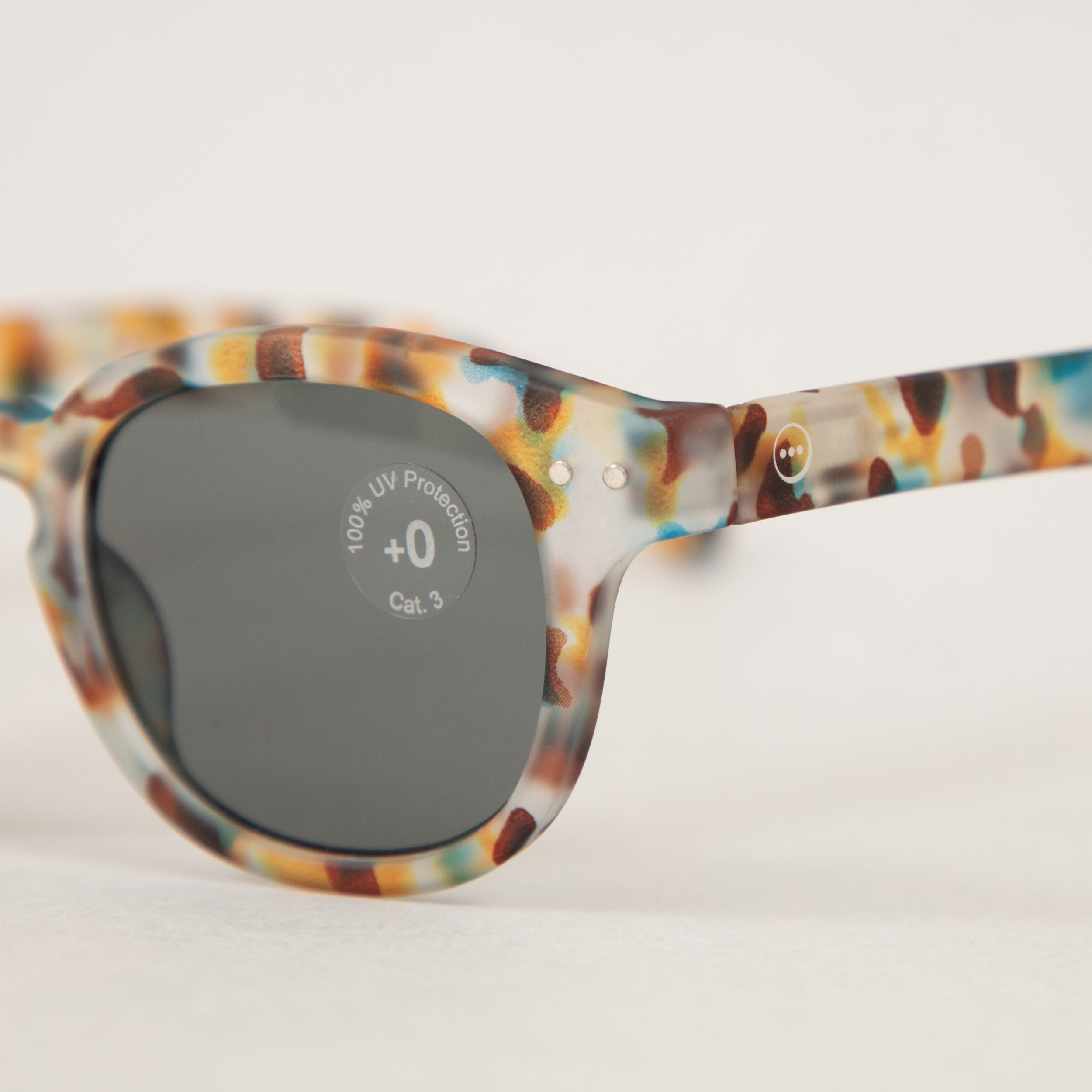 #C The Retro Sunglasses in BLUE TORTOISEIZIPIZI - CACTWS