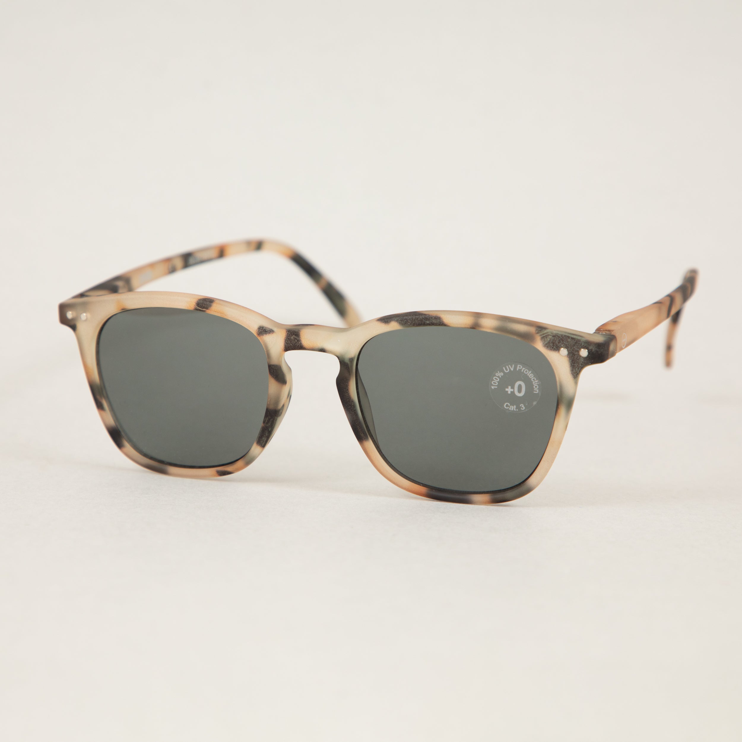 #E The Trapeze Sunglasses in LIGHT TORTOISEIZIPIZI - CACTWS