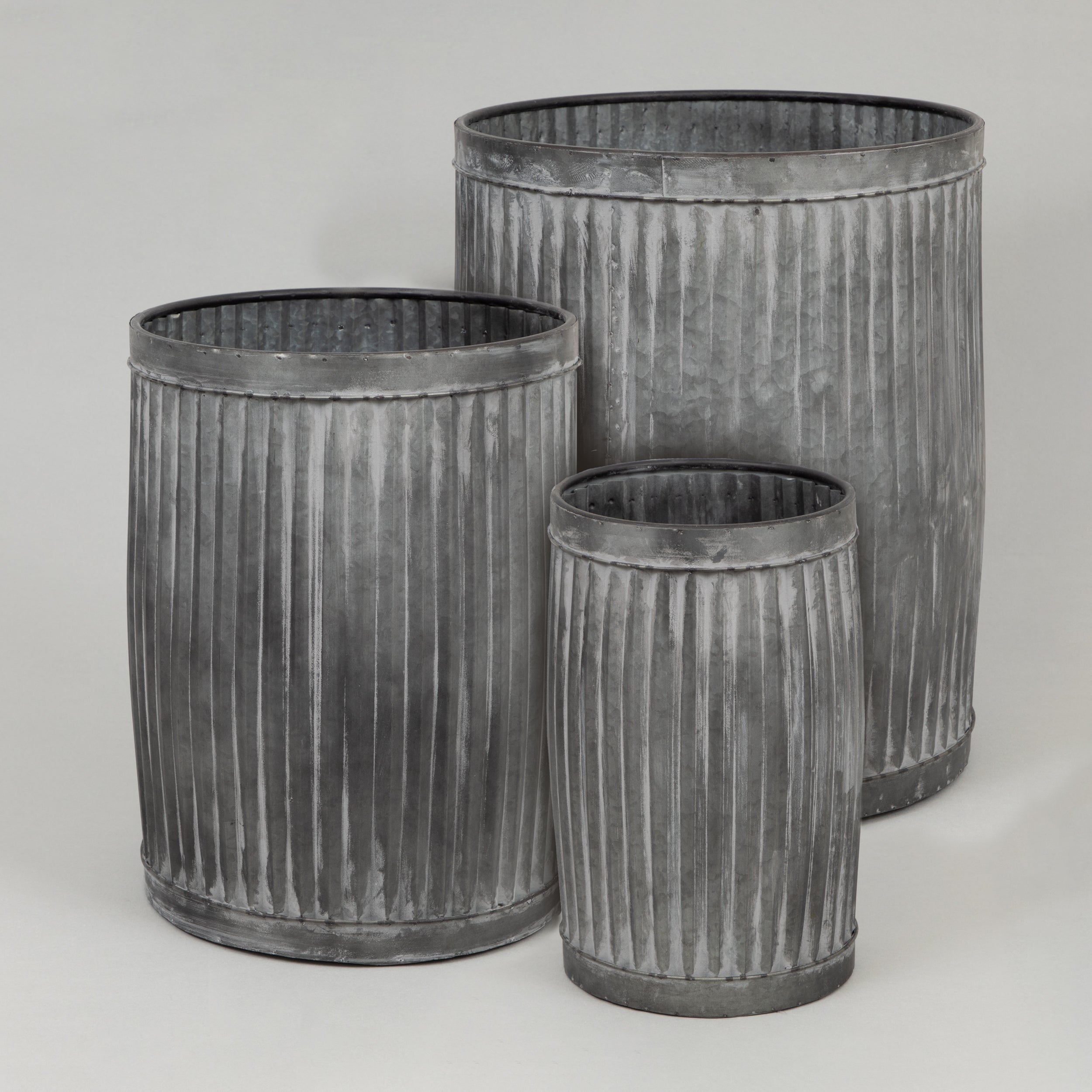 LIGHT & LIVING FREESIA Vintage Style Zinc Flower Pots (Medium)