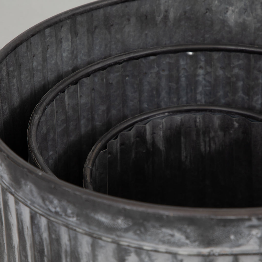 LIGHT & LIVING Freesia Vintage Style Zinc Flower Pots (Small)