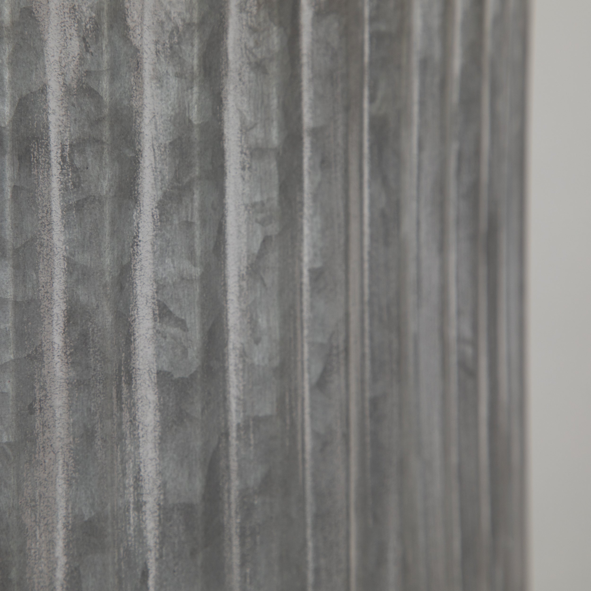 LIGHT & LIVING FREESIA Vintage Style Zinc Flower Pots (Medium)