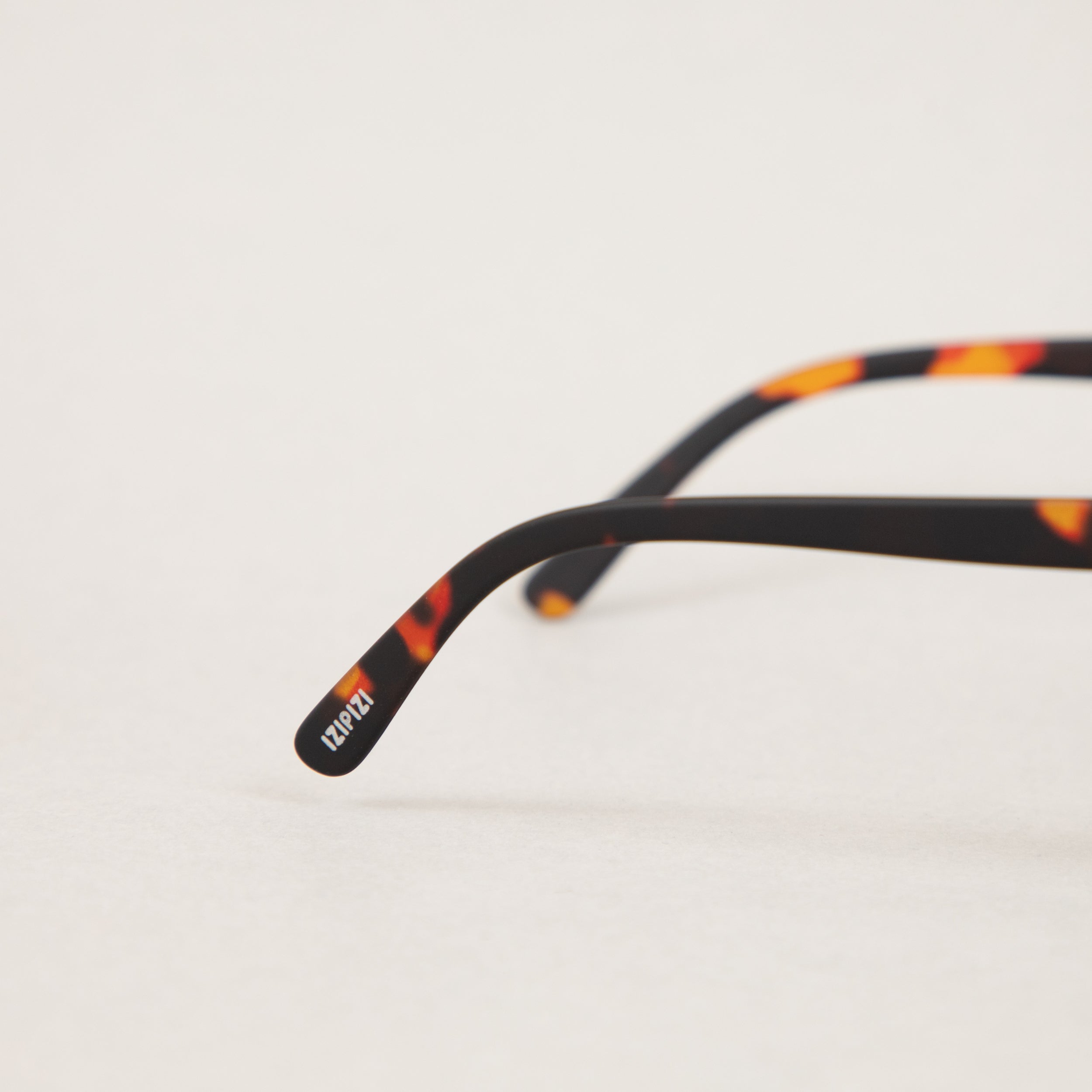 #L The Big One Sunglasses in TORTOISE GREENIZIPIZI - CACTWS