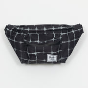 HERSCHEL SUPPLY CO. Seventeen Bum Bag in BLACK TIE DYE